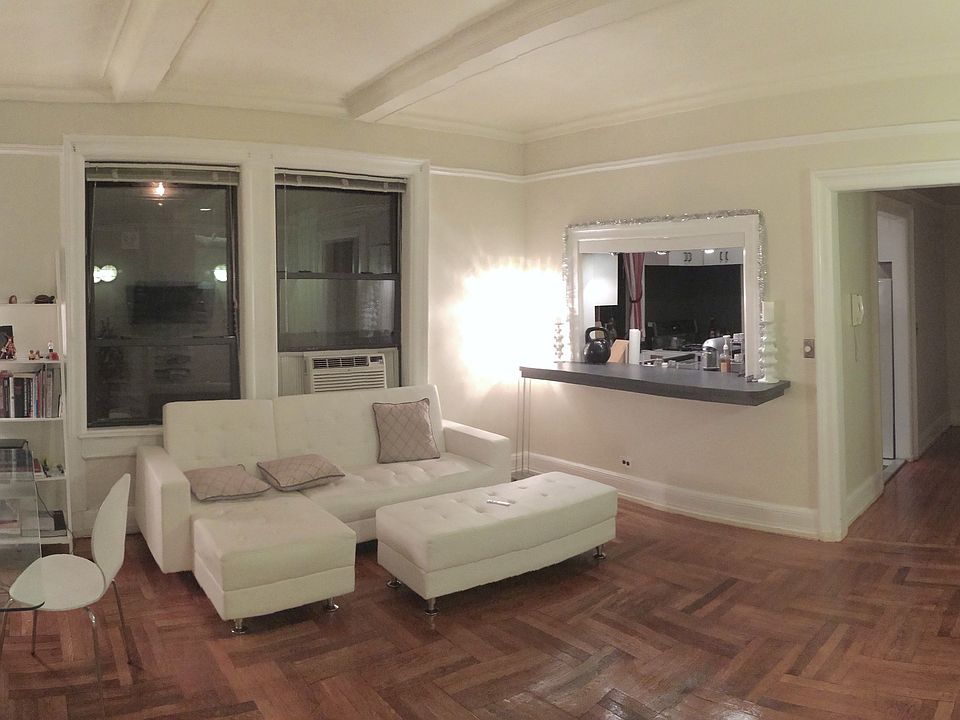 1st image of 120 W 58th St APT 2D