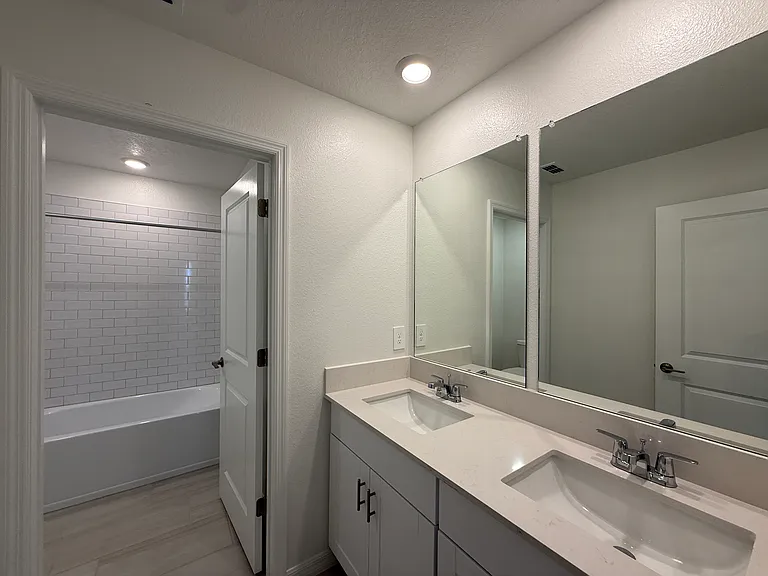8548 Blue Wave Ln — Photo 22