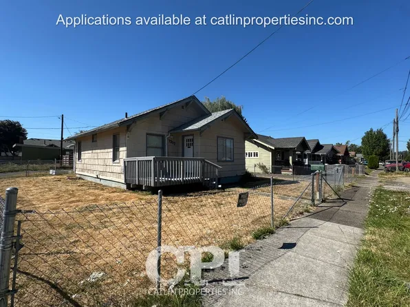 1317 S 7th Ave, Kelso, WA 98626