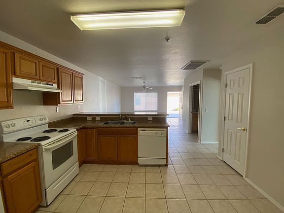 5th image of 3045 Palisades Dr Unit 102
