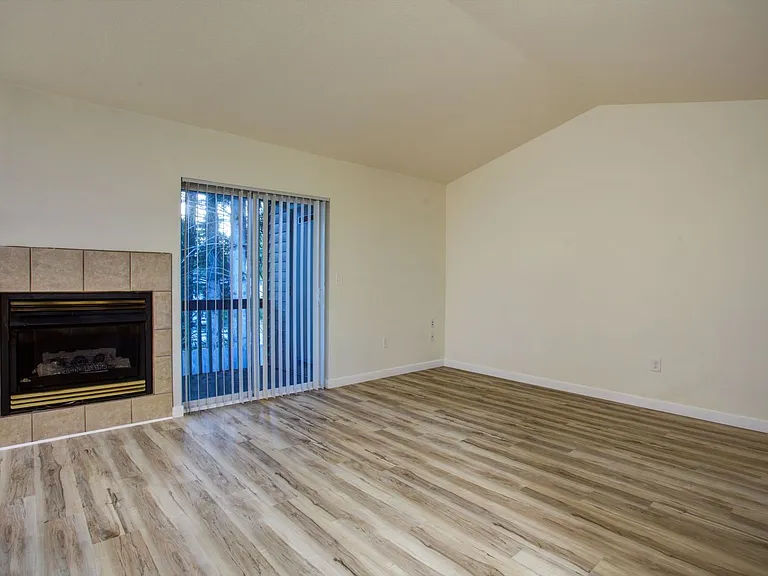Tamarack Apartments — Photo 49