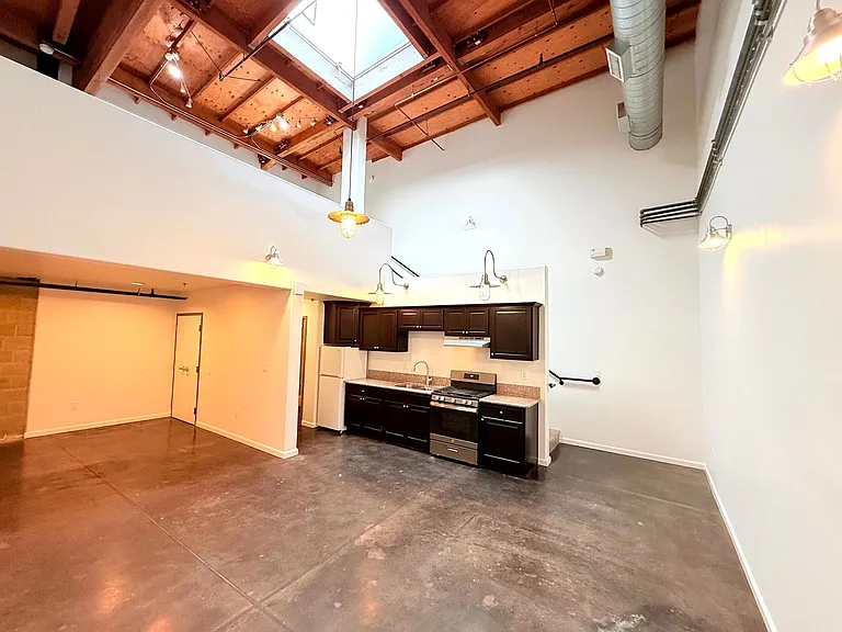 1734 N. Main St.,/ 633 Gibbons Street — Photo 2