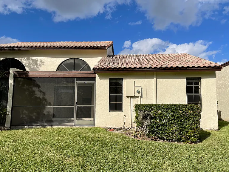 432 Ashwood Pl — Photo 49
