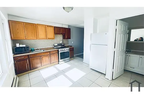 256 Charles Ave #1 Photo 1