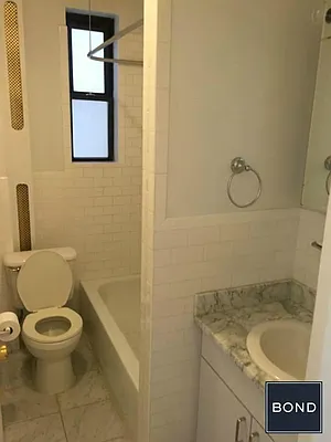 Rented by Bond New York | media 19