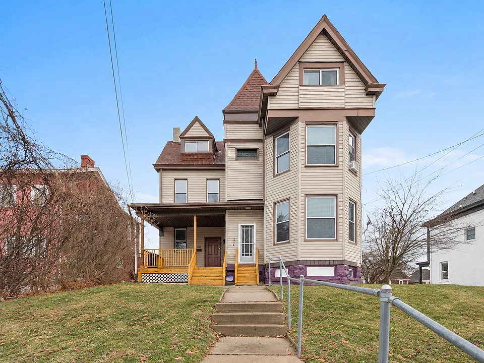 3426 Gass Ave