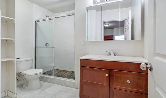 Rented by Oxford Property Group | media 12