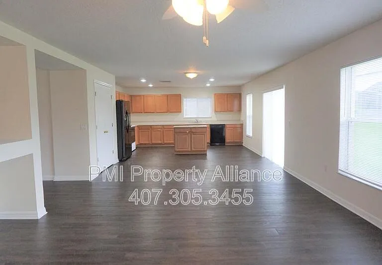 1153 Elderberry Dr — Photo 6