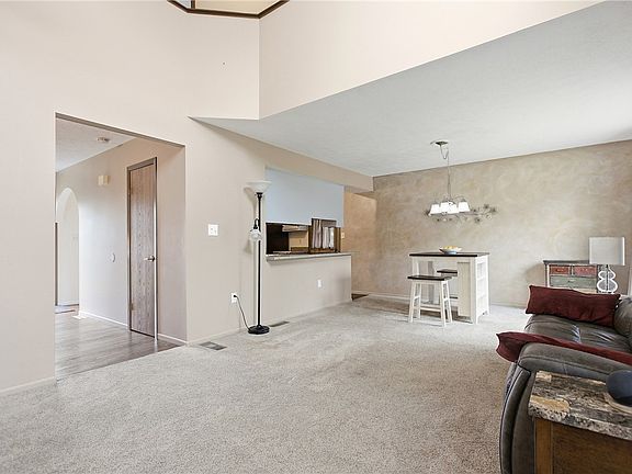 3rd image of 1112 Concord Dr