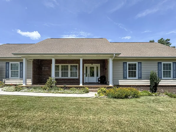 618 Laurie Leigh Dr, Dandridge, TN 37725