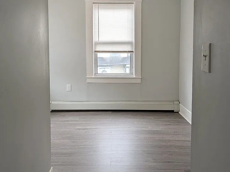 712 School St #2 — Photo 4