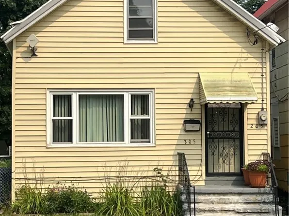 205 Mulberry St, Buffalo, NY 14204