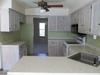 5th image of 2075 Cypress Lake Dr