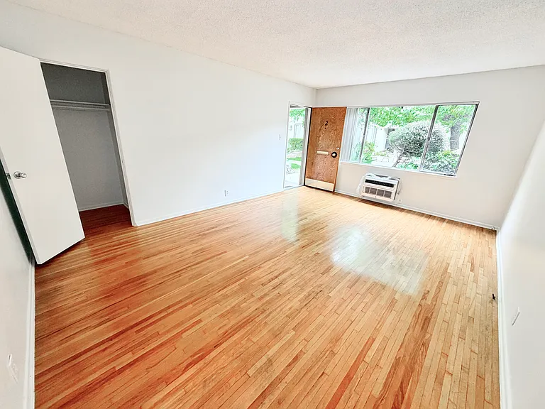 800 Arcadia Ave — Photo 8