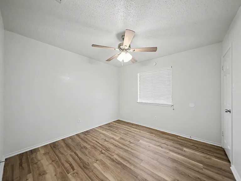 3611 Dorothy Jane Dr — Photo 19