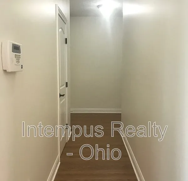 9390 Woodbine Way — Photo 10