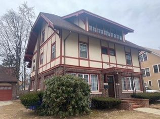 16 Stratford Ter, Springfield, MA 01108