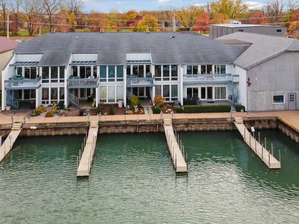 1903 1st St, Sandusky, OH 44870