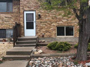 338 Mount View Ln, Colorado Springs, CO 80907