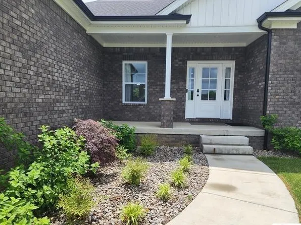 312 Turner Ct, Vine Grove, KY 40175