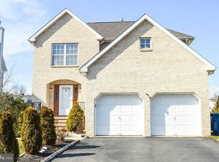 31 Yorkshire Village Rd, Lawrence Township, NJ 08648