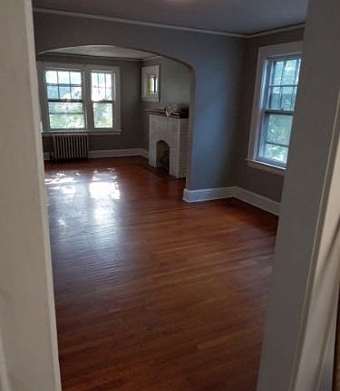 3rd image of 570 N Maple Ave
