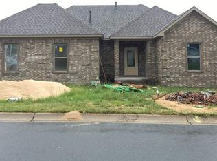 120 Melville Dr, Maumelle, AR 72213