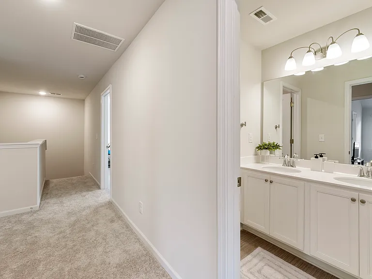 535 Hancock Dr SE — Photo 11