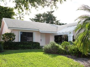 6054 Petaluma Dr, Boca Raton, FL 33433