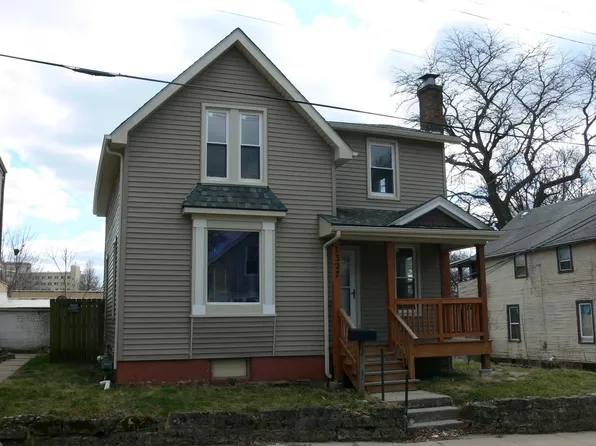 1327 Revell Ave, Rockford, IL 61107