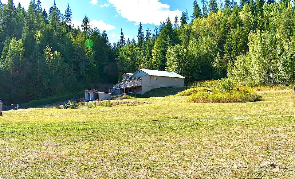 Timber Providing Privacy