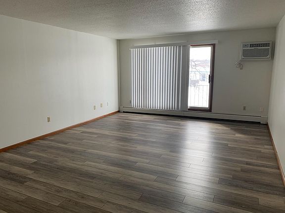 5th image of 8100 45th Ave N