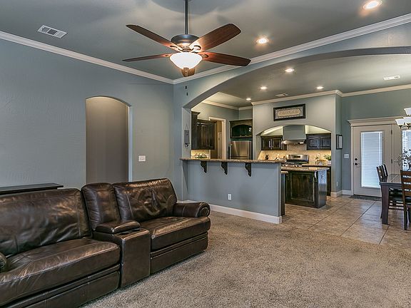 5th image of 6 Cody Ln