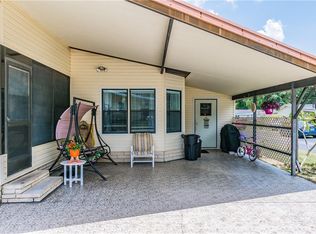 5240 Poppy St, Zephyrhills, FL 33541