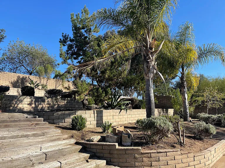 282 Summit Rd — Photo 2