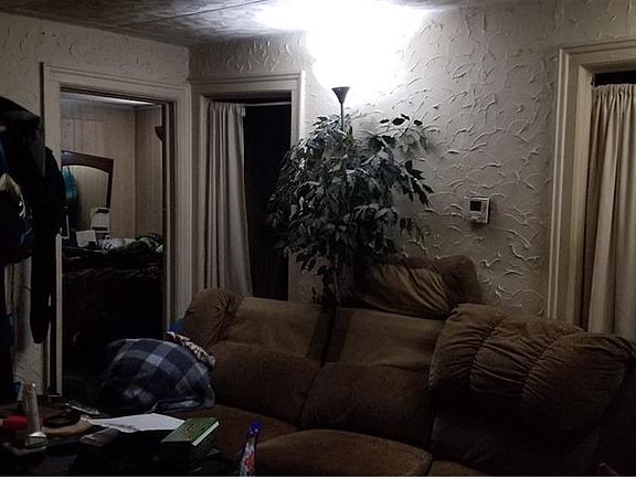 5th image of 1026 Hess Ln