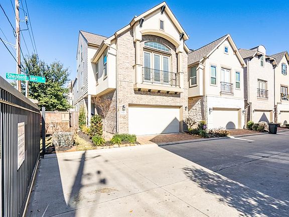 2nd image of 1130 Shepherd Oaks Dr