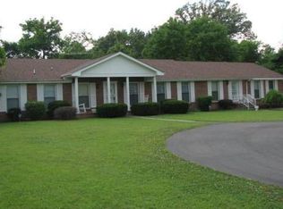 490 Jones Rd, Clarksville, TN 37043