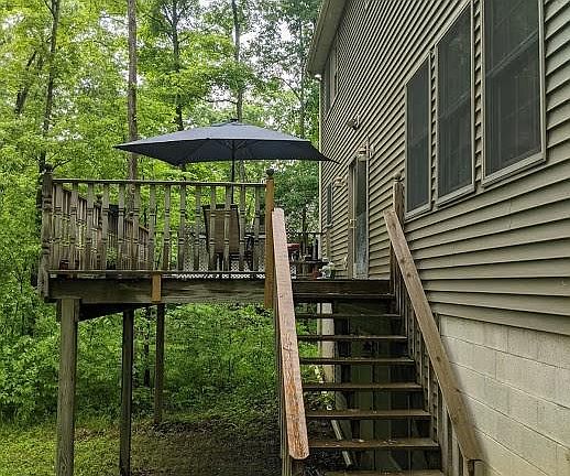 4th image of 1401 Laurel Dr