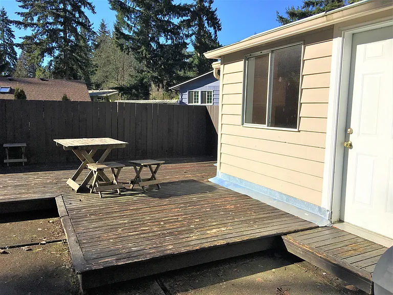 147th Pl SE — Photo 19