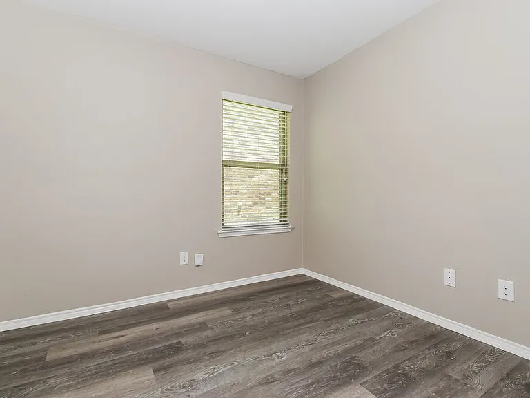 1114 Nickel St — Photo 14
