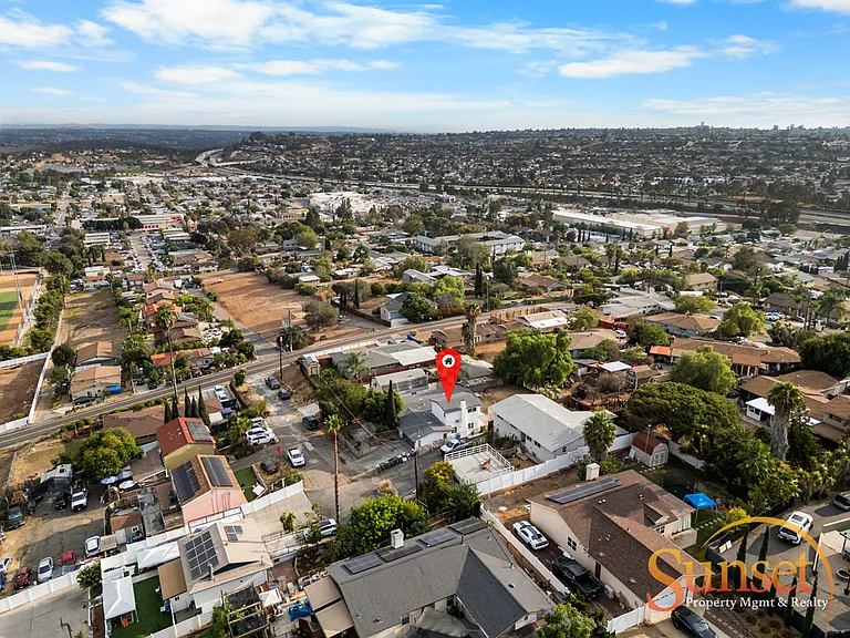 8848 Harness St — Photo 31