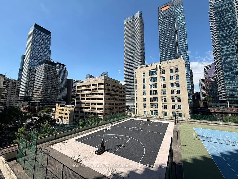 22 Wellesley St E #705 — Photo 7