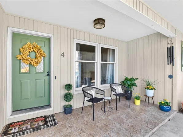 4 Joanie Ln, Bella Vista, AR 72715