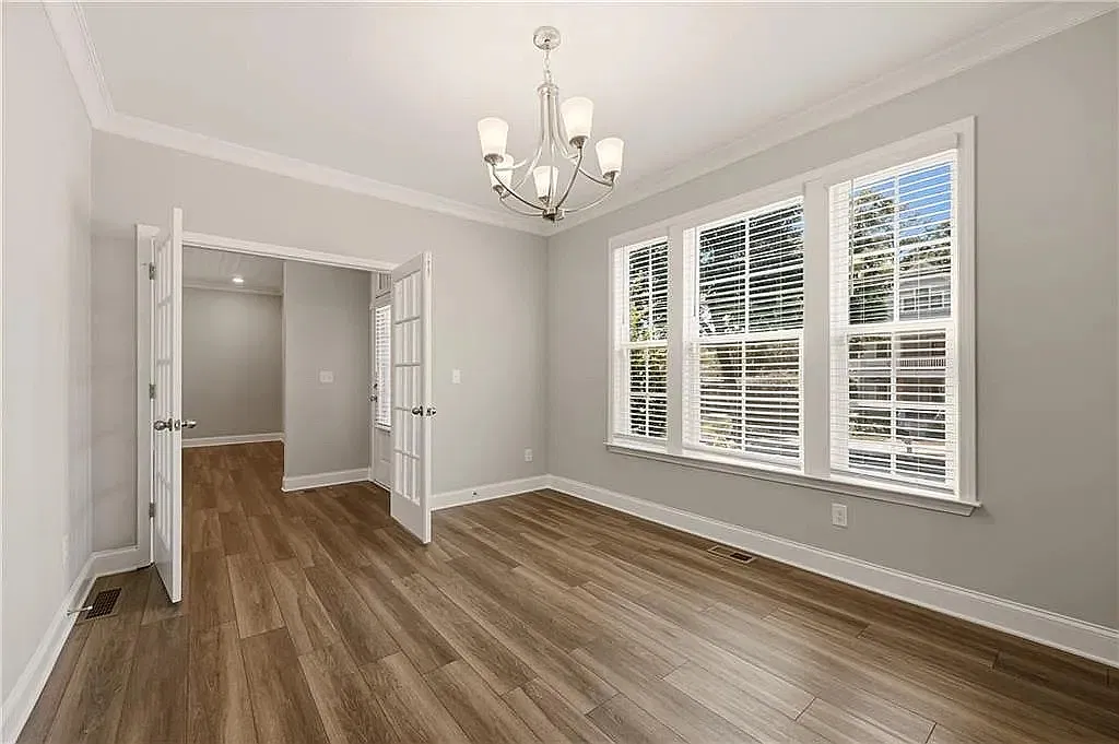 4 bed, 4322 sqft, $4,300 — Photo 4