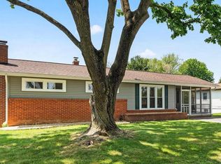 18011 Oak Ridge Dr, Hagerstown, MD 21740