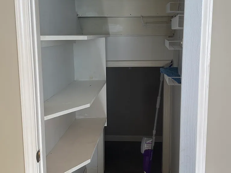 10 E River Rd — Photo 9