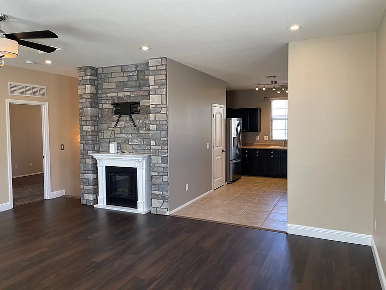 5217 W Fulton St — Photo 7