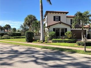 7899 Alicante Ct, Naples, FL 34113