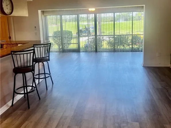 5765 Trailwinds Dr APT 115, Fort Myers, FL 33907